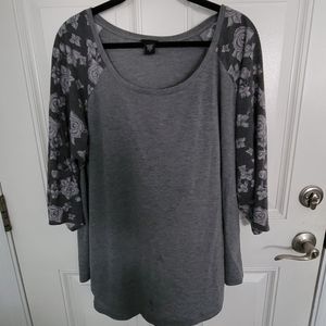 Torrid Raglan floral tee